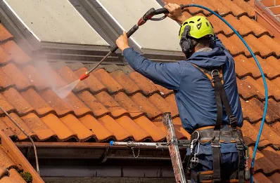 Démoussage et hydrofuge de toiture à Archettes